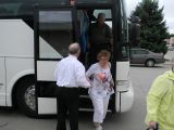 Getting off the bus for lunch	